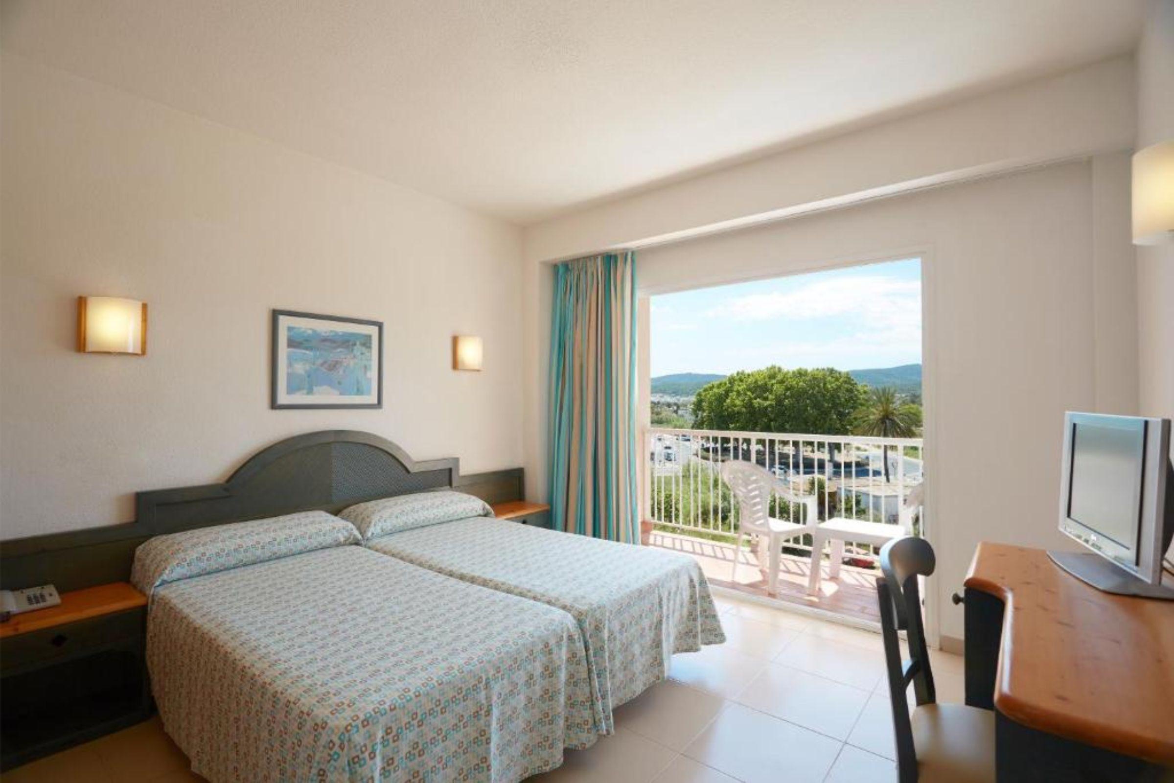 Invisa Hotel Es Pla - Adults Only Sant Antoni de Portmany Esterno foto