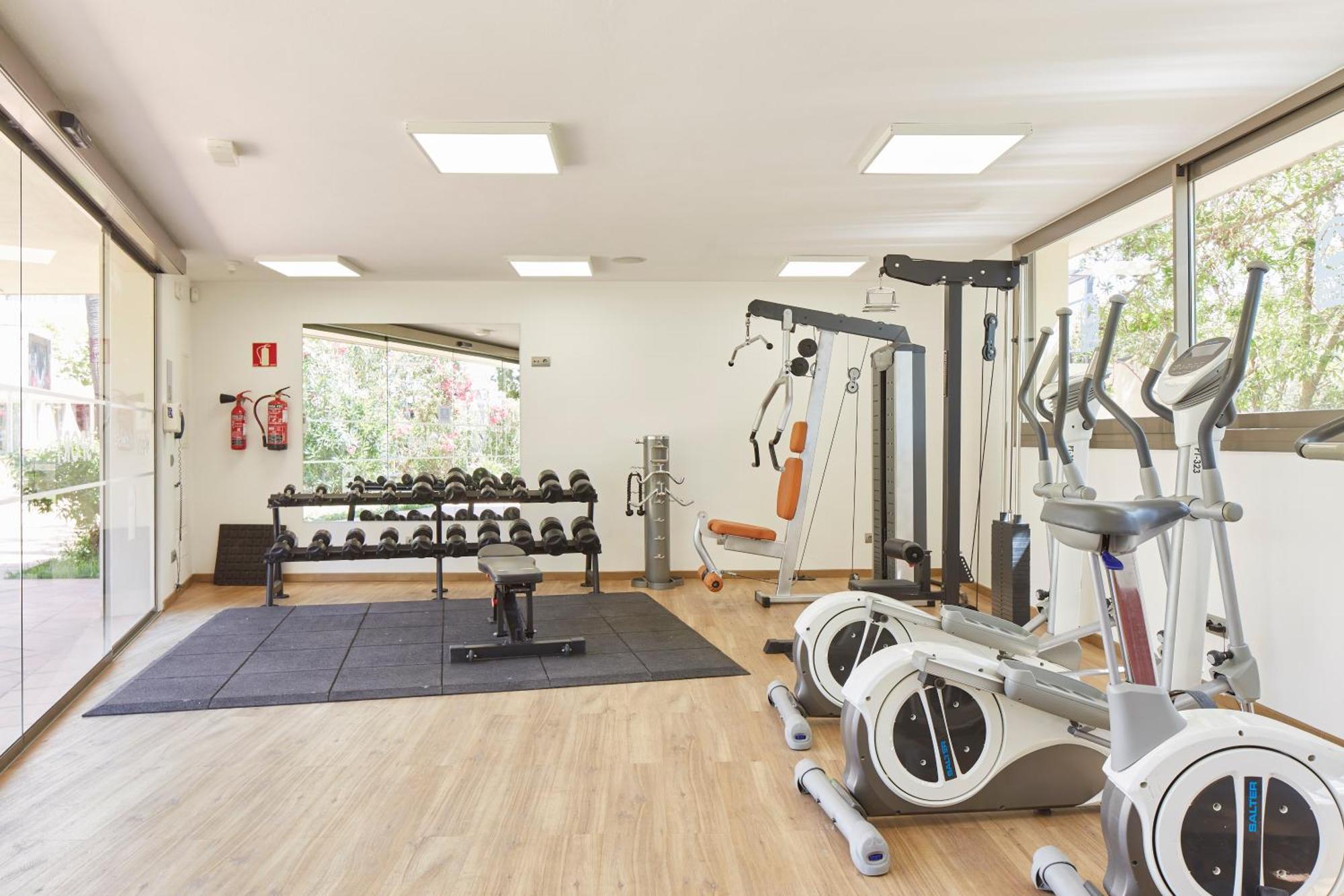 Invisa Hotel Es Pla - Adults Only Sant Antoni de Portmany Esterno foto